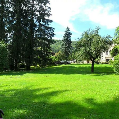 A La Grenouille Du Jura Hotell Bellignat Eksteriør bilde